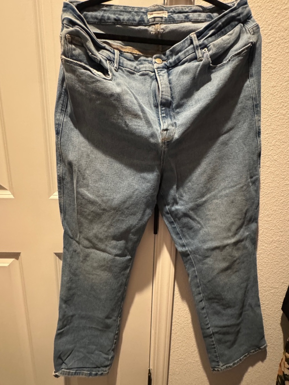 Good American Light Wash High-Rise Denim Jeans